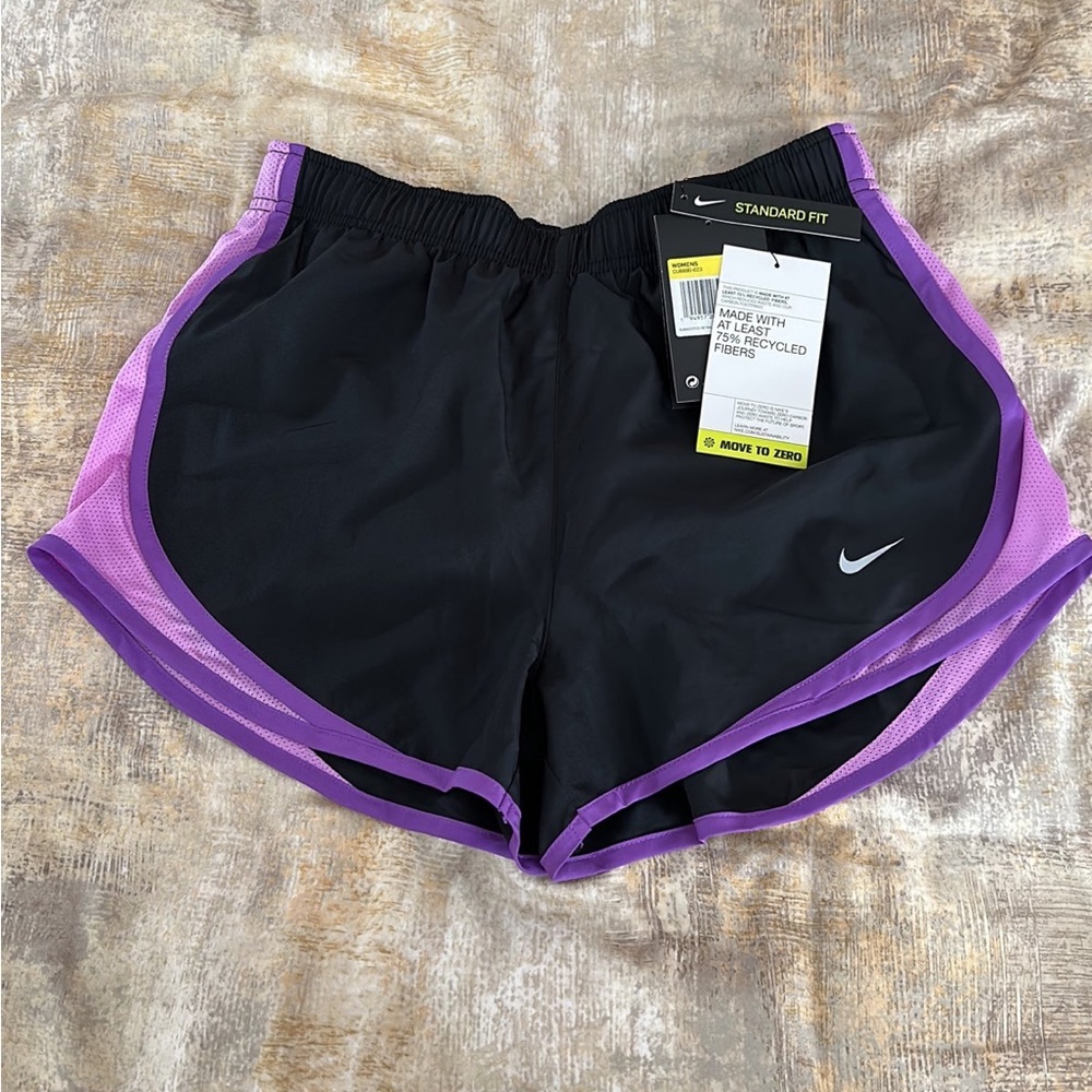Nike Dri-FIT standard Shorts Purple/Black